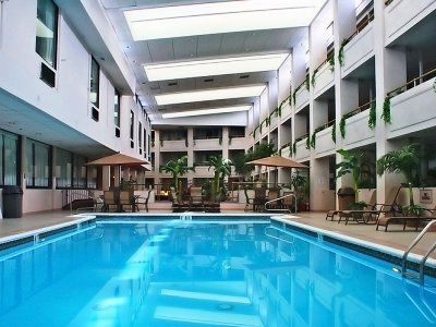 Scranton East - By Ihg Hotel 3*